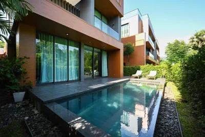 Villa mit vier Schlafzimmern und Privatpool — Glam Habitat